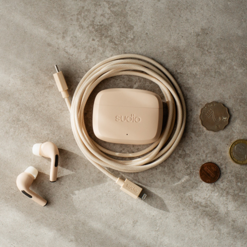 Sudio C1L Cable, Sand