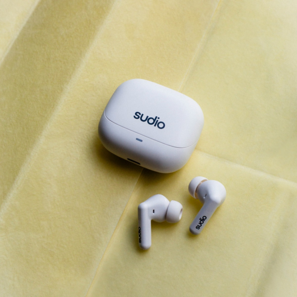Sudio C8, White