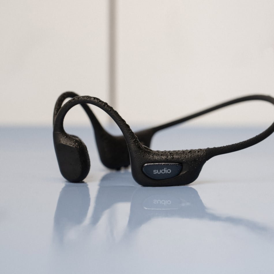 Sudio B5, Black