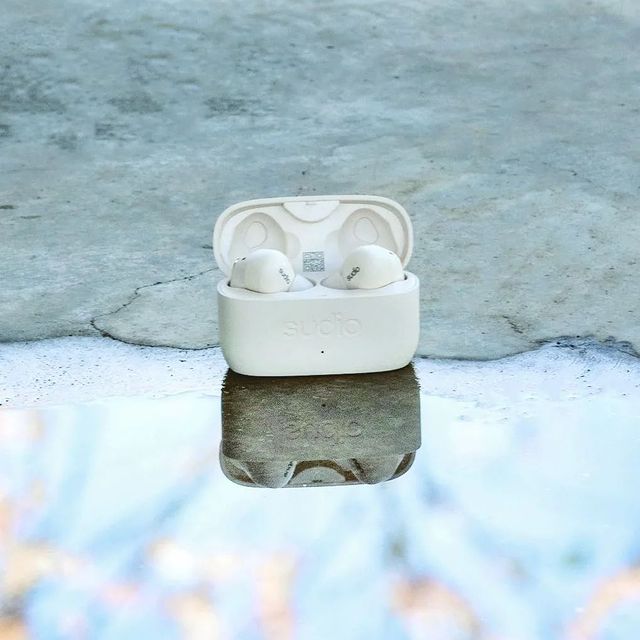 It's crystal clear to say that the Spatial Audio function on our best-selling model Sudio E2 makes the sound immaculate. Go get yours today at sudio.com ⁠
⁠
⁠
@heapin963 #sudio #shapingsound #e2-sand #clearsound