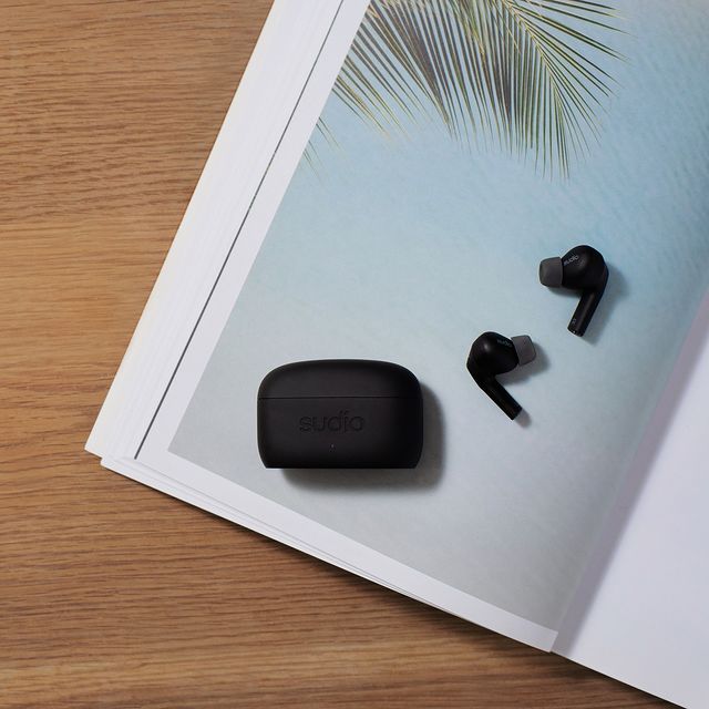 Dream to go, or dream to go back 