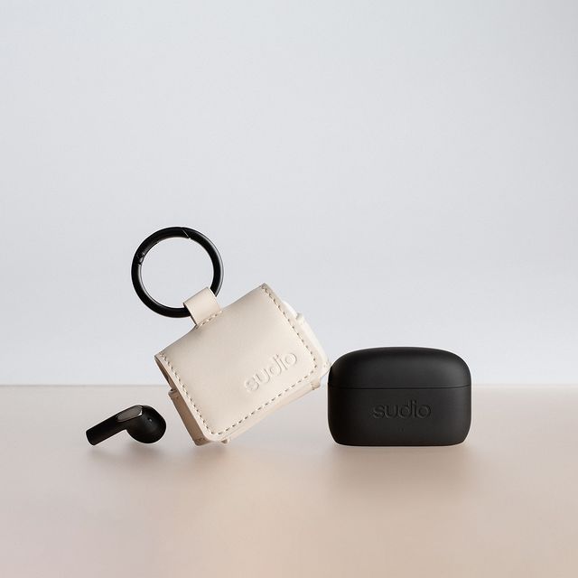 Its a tiny handbag, and its a perfect fit for your E2 earbuds.⁠⁠#sudio #designingsound #minibag #E2Black