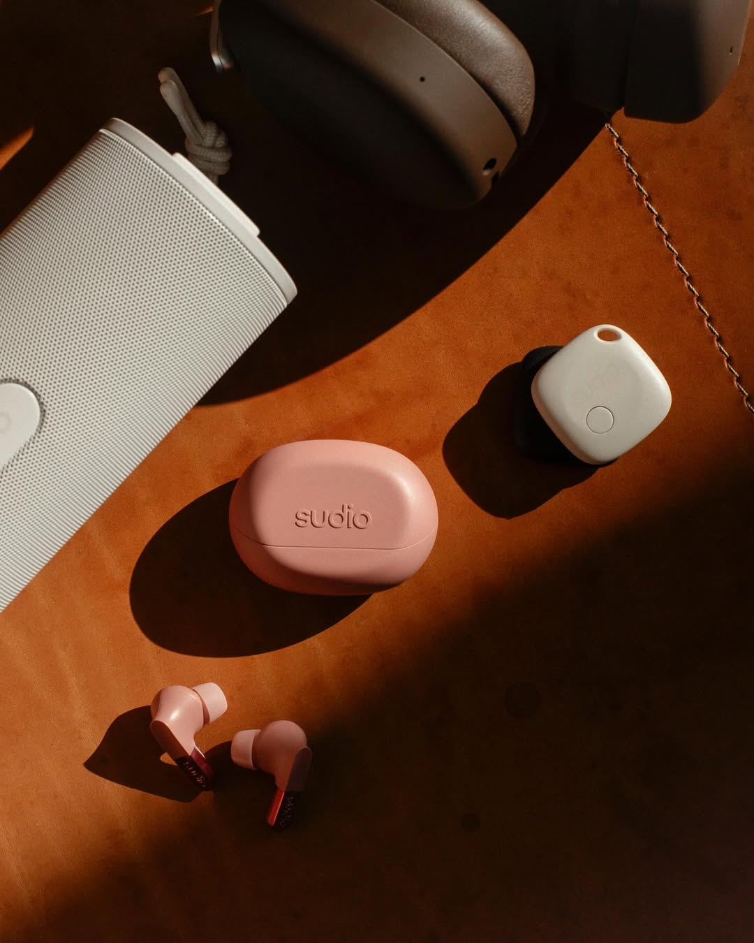 ????????✈️...????️????#sudio #shapingsound #smarttag #accessories