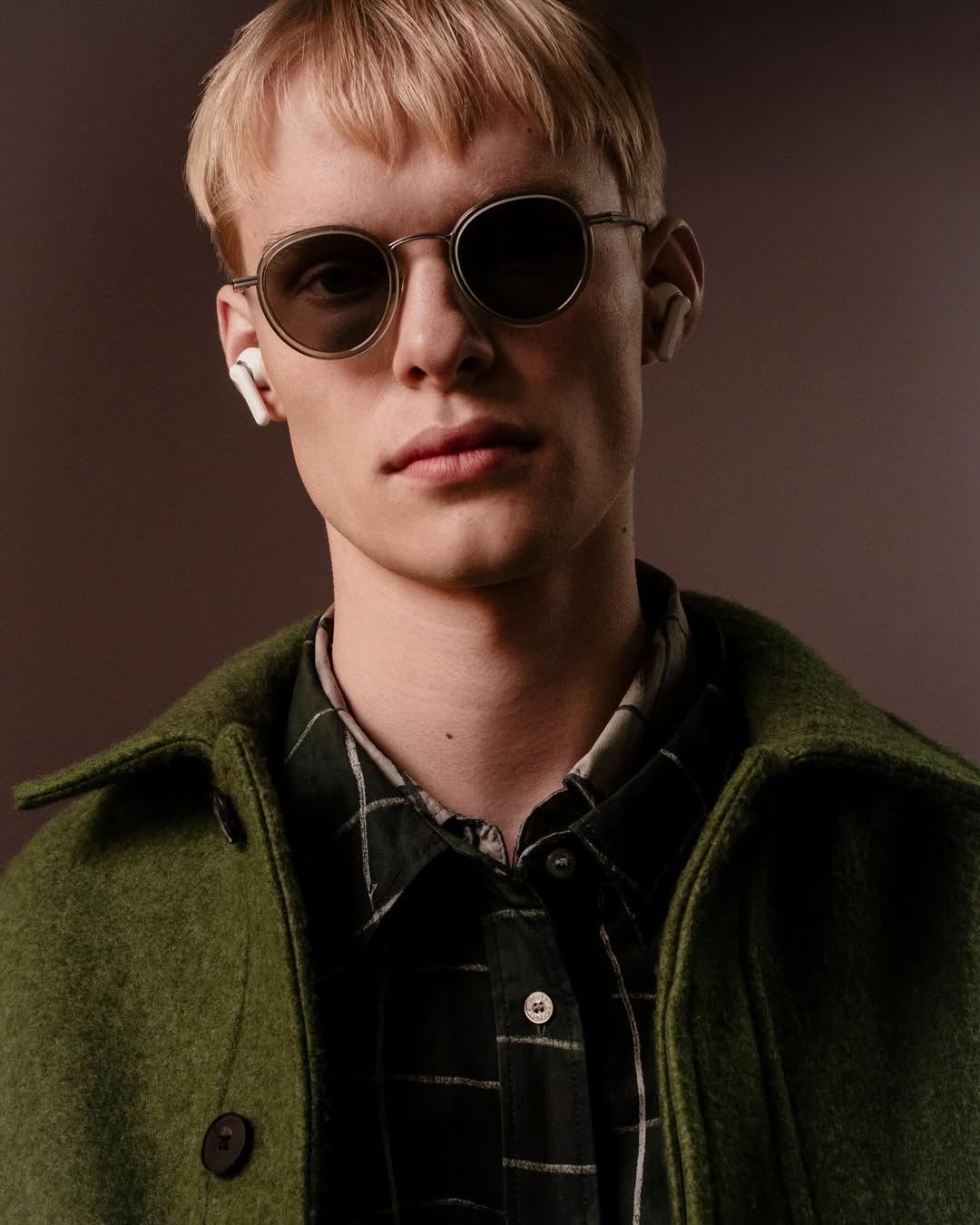 It’s here, the new Sudio E4 Pro! The Modern Hybrid Noise Cancelling Earbuds.High-definition listening experience ???????? Hybrid Active Noise CancellingWind-noise reduction mics ????️???? Wireless & USB-C charging Sweat and splash resistant ???????? Long playtime of up to 30hrs Made from Recycled Plastics ♻️Head to sudio.com to grab yours today. Available in all markets. Ready to ship in select markets!#sudio #shapingsound #E4ProWhite #finally #thebest