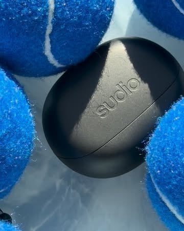 weekend’s here. sun’s out ???? catch some fresh air. add your sudio e4 pro buds as the cherry on top. ????????????#sudio #shapingsound #E4ProBlack #weekendstyle