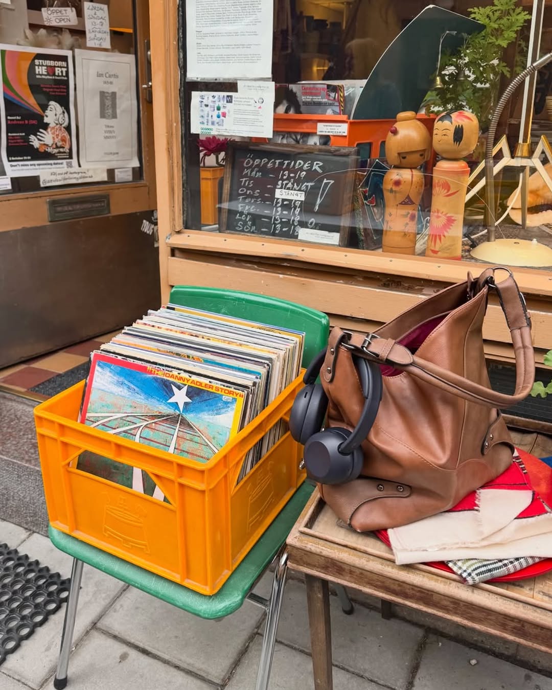 weekends were made for this: crisp stockholm air + records on repeat. ???? #sudio #designingsound #sudioonus #k3proonyxblack #stockholm #weekendvibes