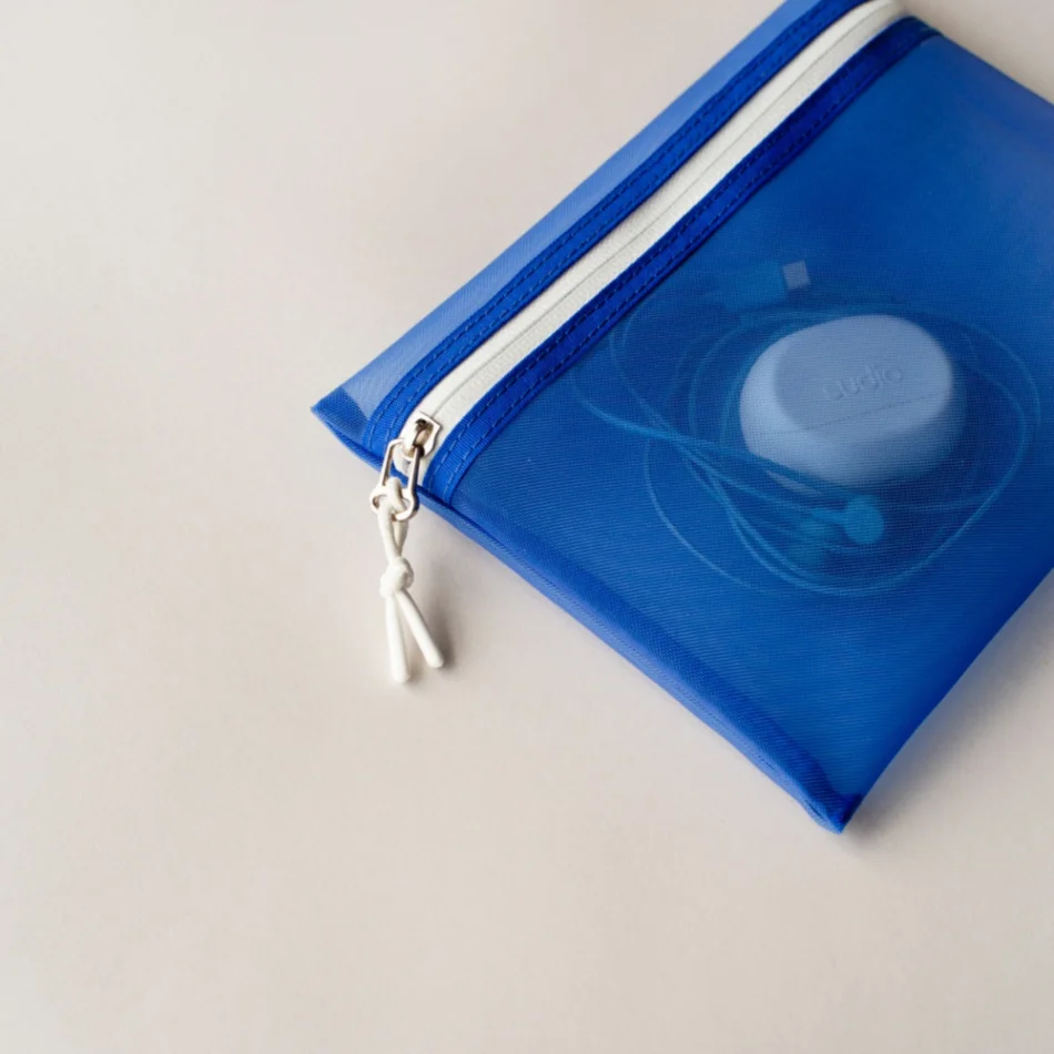 The Blue Mesh Pouch - Sudio Mesh Organizer