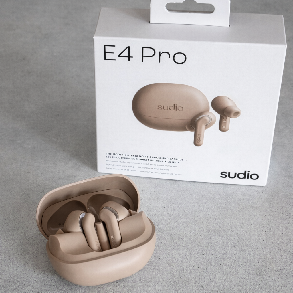 新品未使用 Sudio E4 Pro white Sudio E4 Pro｜The Modern Hybrid Noise Cancelling Earbuds