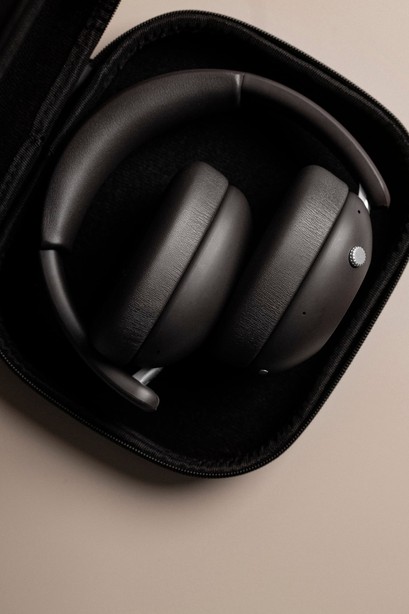 Sudio K3 Pro onyx black headphones in a case