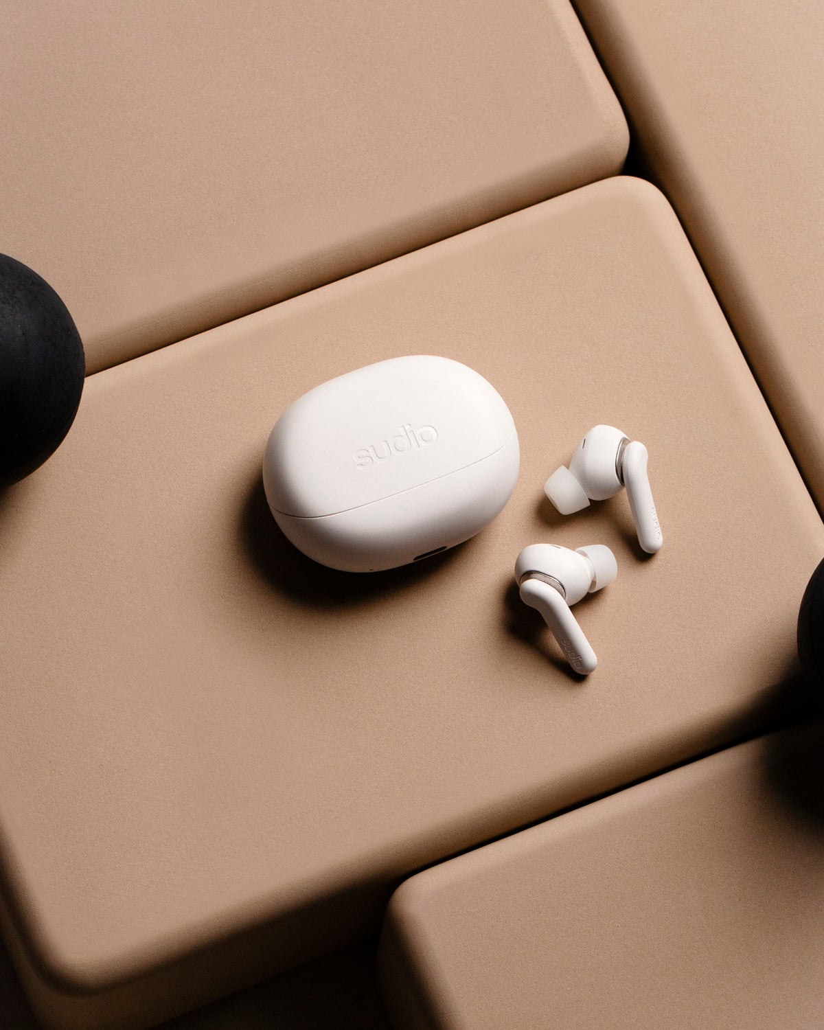 新品未使用 Sudio E4 Pro white SUDIO E4 Pro – e☆イヤホン